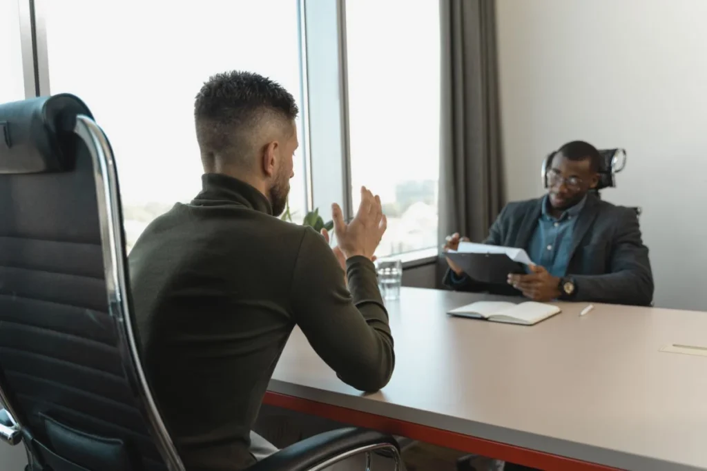 Staffing agency in St. Paul recruiter interviewing a candidate